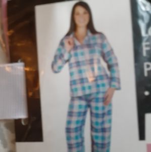 Ladies 2 pc Flannel Pajamas Set "Meg & Lilly" Size XL 100% Cotton light gray